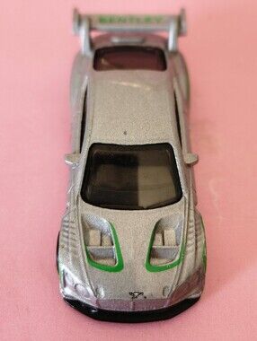 2018 Bentley Silver & Green Kids Toy Car - Hot Wheels Sports Model Mattel 2020